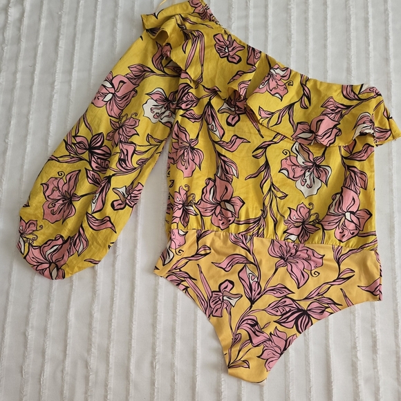 Floral Yellow and Pink Women's Top - Picture 11 of 12
